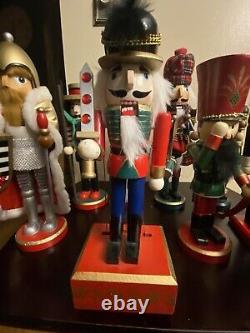 10 Nutcrackers Vintage 2 music box nutcracker music box