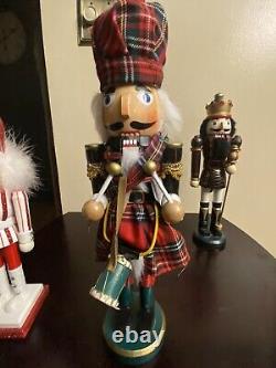 10 Nutcrackers Vintage 2 music box nutcracker music box