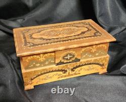 19502 Inlaid Wood Italian Music Box
