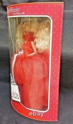 1988 Happy Holidays Barbie Doll Holiday Christmas Enesco Musical Wood Box Lot 2