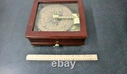 A21 Mr Christmas'04 Holiday Symphonium Old Fashion Golden Disc Wood Music Box