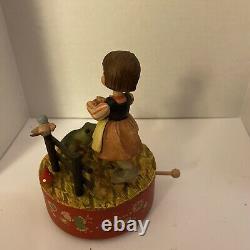 ANRi Carved Wood Music Box Girl With Frog