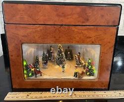 Animated Music Box MR. CHRISTMAS 50 Classic Songs Wood Brass Bells NICE