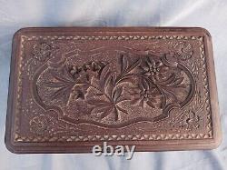 Antique hand Carved Wood Black Forest Music Box Floral Works Jewelry Brienz 9.8