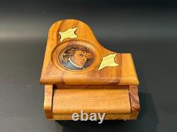 Artesania Olivo Valldemossa Wooden Piano Music Box Handpainted Portrait