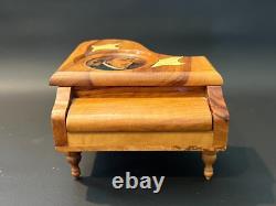 Artesania Olivo Valldemossa Wooden Piano Music Box Handpainted Portrait