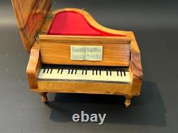 Artesania Olivo Valldemossa Wooden Piano Music Box Handpainted Portrait