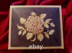 BEAUTIFUL INLAID DARK WOOD MUSIC BOX with FLOWER DECORATION