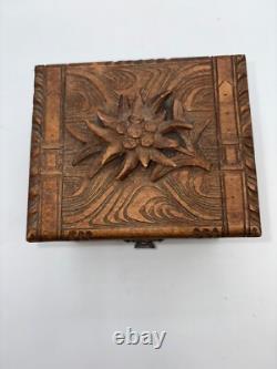 CUENDET Hand Carved Swiss Wood Music Jewelry Box OLD SEE VIDEO WORKS GREAT