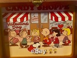 Danbury Mint Peanuts Gang Happy Valentines Day Music Box Mint RARE