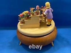 ERZGEBIRGE Music Box Lady with Flower Stand Wood Germany Leichsenring Thorens