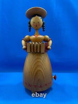 ERZGEBIRGE Music Box Musical Girl Carved Wood REUGE Germany Vintage Accordion