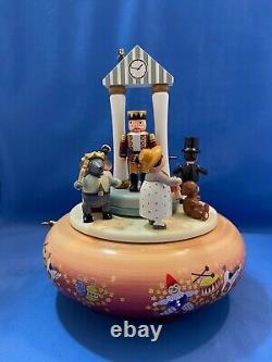 ERZGEBIRGE Music Box Nutcracker Suite Carved Wood Germany KWO Reuge Romance