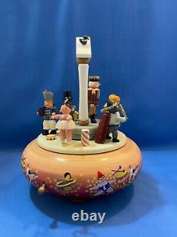 ERZGEBIRGE Music Box Nutcracker Suite Carved Wood Germany KWO Reuge Romance