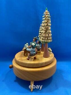 ERZGEBIRGE Music Box Oktoberfest Musicians Carved Wood REUGE Germany Vintage