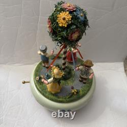 ERZGEBIRGE Spring Music Box Children May Pole Wood Germany KWO Reuge Romance