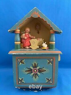 ERZGEBIRGE Wendt Kuhn THORENS Music Box Nursery Carved Wood East Germany