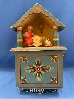 ERZGEBIRGE Wendt Kuhn THORENS Music Box Nursery Carved Wood East Germany