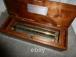 Early leaver wind cylinder music box