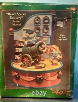 Enesco Music Box A Beary Special Delivery Lustre Fame Action 1992 Collection