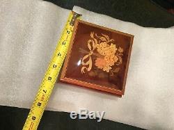 Gorgeous Vintage REUGE Swiss Inlaid Wood Working Musical Box Bouquet Of Roses