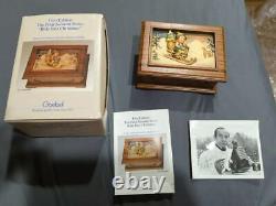 Henri Luge Goebel 36 Wood Carvings Music Box Sled