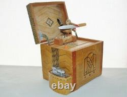 INCREDIBLE Parquetry WOOD CIGARETTE BOX Bird Dispenser with LIGHTER Plays Music