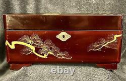 Japanese Lacquered Wood Jewelry Storage Chest Music Box C-1950s 11.75D