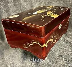 Japanese Lacquered Wood Jewelry Storage Chest Music Box C-1950s 11.75D