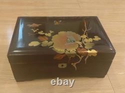 Makie Natural Wood Lacquer Music Box Makeup Tools Jewelry Japan Association