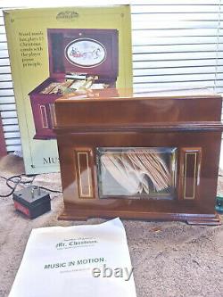 Mr. Christmas Gold Label Music In Motion Music Box 15 songsworks see video