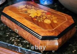 Music Box Reuge Italy Inlaid Wood Music of the Night Phantom of Opera 1980 Plays