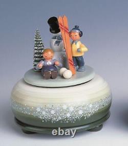 Music Box Small Winter Joys/Ski 14 cm NEW Music Box Erzgebirge