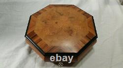 Music Box Swiss Movement Mapsa Italy Brahmswalzer 9 Octagonal wood inlay