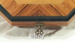 Music Box Swiss Movement Mapsa Italy Brahmswalzer 9 Octagonal wood inlay