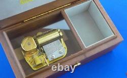 Music box 8 85 years old end of life decluttering Machine sankyo Italian wood