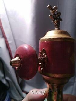 Musical Pepper Mill Vintage (Music Box it plays when lifted, and is working)