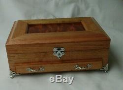 Musical jewellery box