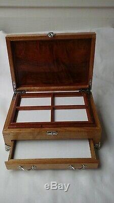 Musical jewellery box