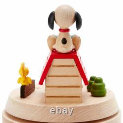 PEANUTS Snoopy wooden music box kennel Manual music box song The Entertainer