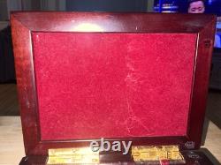 RARE Vintage Glynda Turley Hand In Hand Musical Jewellery Box(Plays Memory Cats)