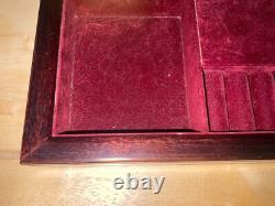 RARE Vintage Glynda Turley Hand In Hand Musical Jewellery Box(Plays Memory Cats)