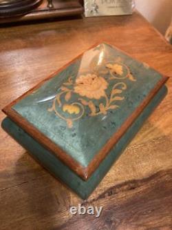 REUGE Music Box Green Wooden Floral Engraved Antique Swiss Vintage Decor
