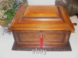 Rare Antique Disc Playing Mahogany Music Box By Regina Plus 25-15.1/2 Discs