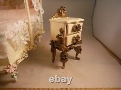 Rare Reuge Spielwaren Dollhouse Rococo Szalasi Canopy Bed WithMusic Box & Table