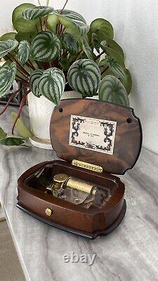 Reuge Music Box Wood Hummingbird Memory A. L. Webber N 1915 Made In Switzerland