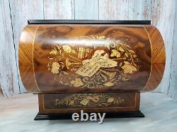 Reuge Wood Treasure Chest 4.5 Disc Music Box Inlay 9 Discs Paperwork