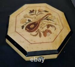 SIGNED Reuge Swiss Music Box Marquetry Wood Inlay Sorrento Italy Metal Lock Key