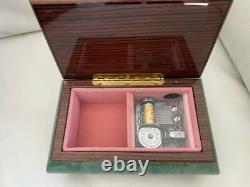SPLENDID ITALIAN MUSIC BOX Inlaid Wood Musical THEM FROM ICE CASTLES