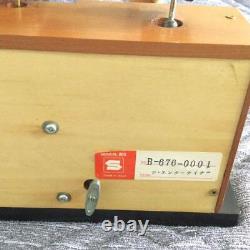 Showa Retro Vintage Made Of Wood Karakuri Doll Music Box
